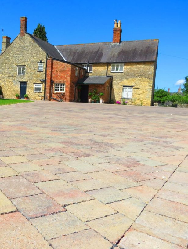 ClimaPave Mellifont product image