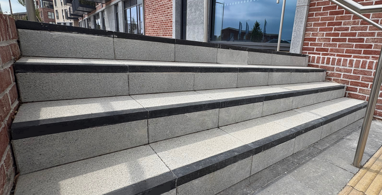 Step Flag