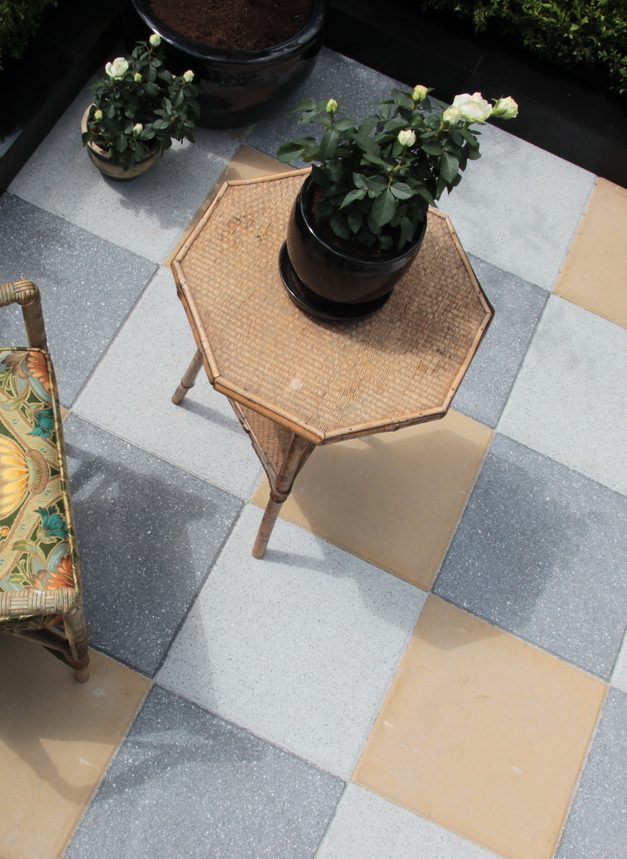 Classic Flag Mixed Paving